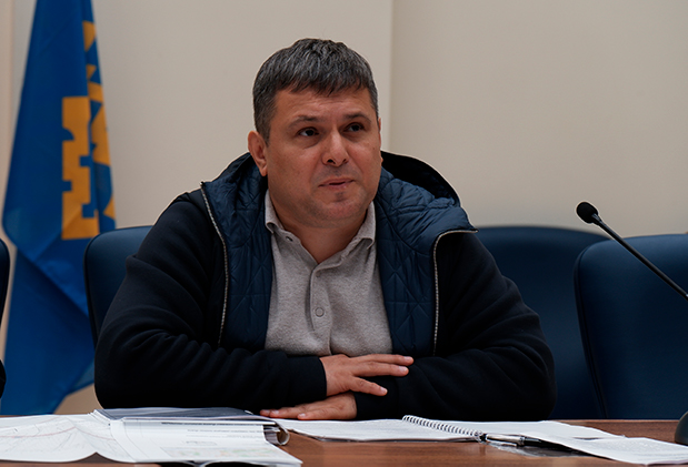 Болт положат, мост построят